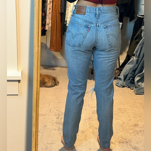 Levi’s 501 Skinny light wash distressed - Picture 7 of 7